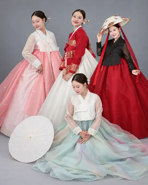 Mi-in Hanbok Premium Hanbok Rental Ticket for 1 Person